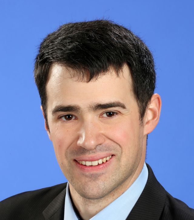 Prof. Cleo‑Aron Weis,