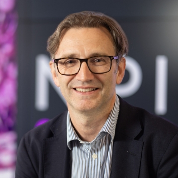 Prof Darren Treanor